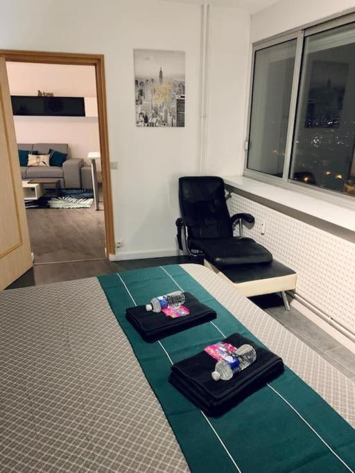 Grand Appartement 2 Chambres 5 Pers Max, Vue Panoramique Avec Parking Mulhouse Esterno foto